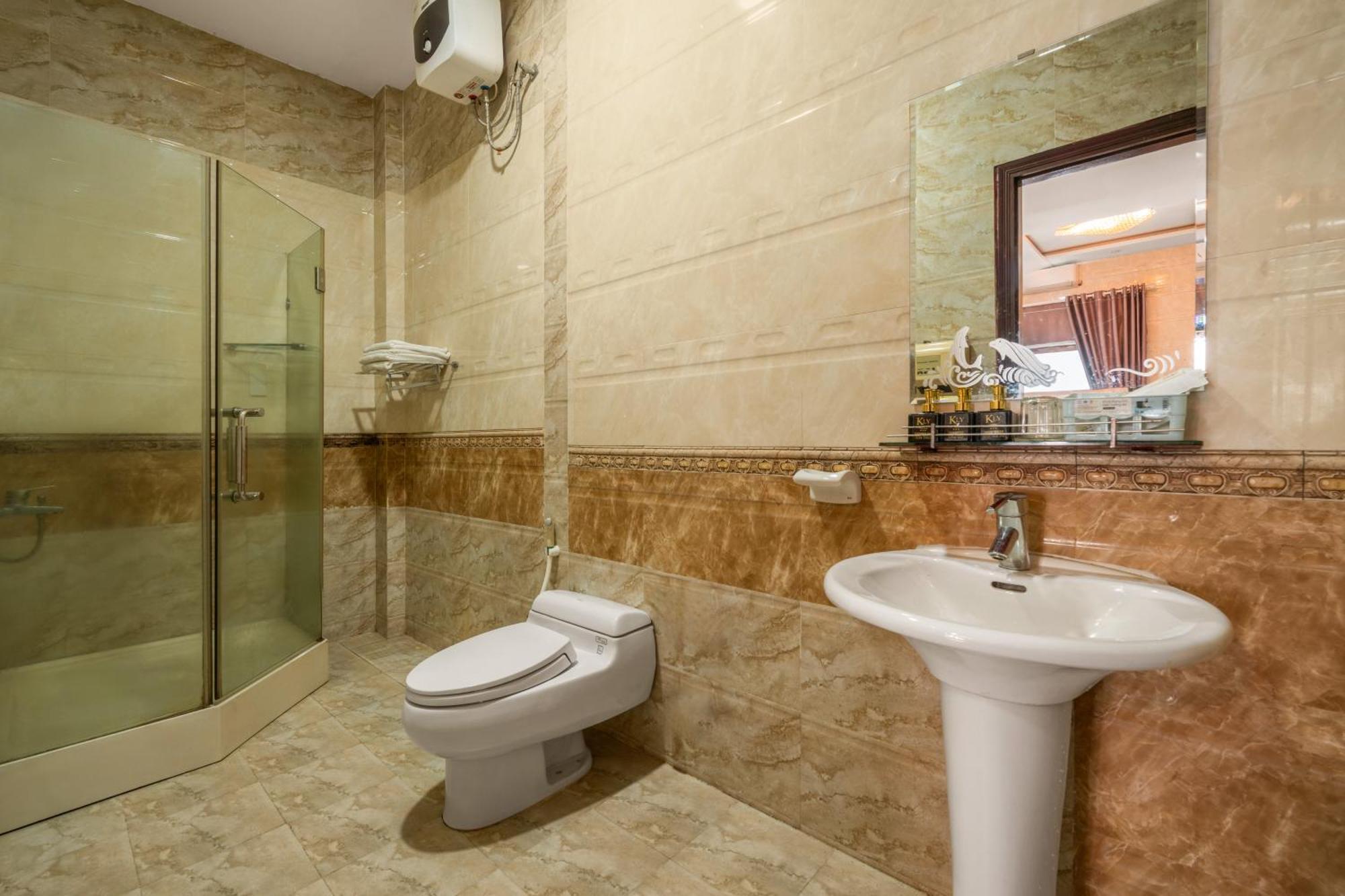 Kly Hotel Хюэ Экстерьер фото